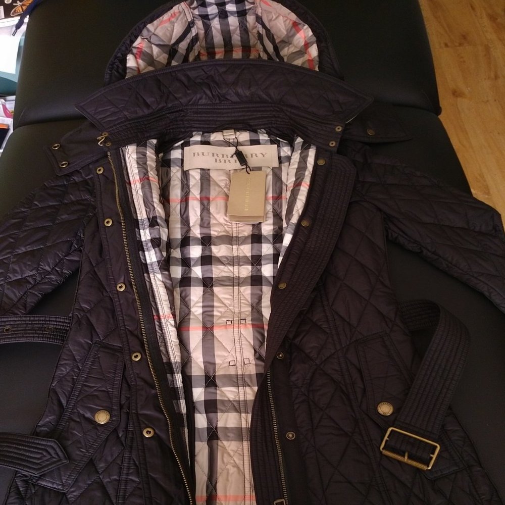 BRAND NEW Burberry long FINSBRIDGE jacket!